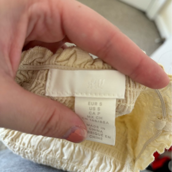 H&M Linen-blend Jumpsuit - size small - pale yellow - Picture 3 of 7